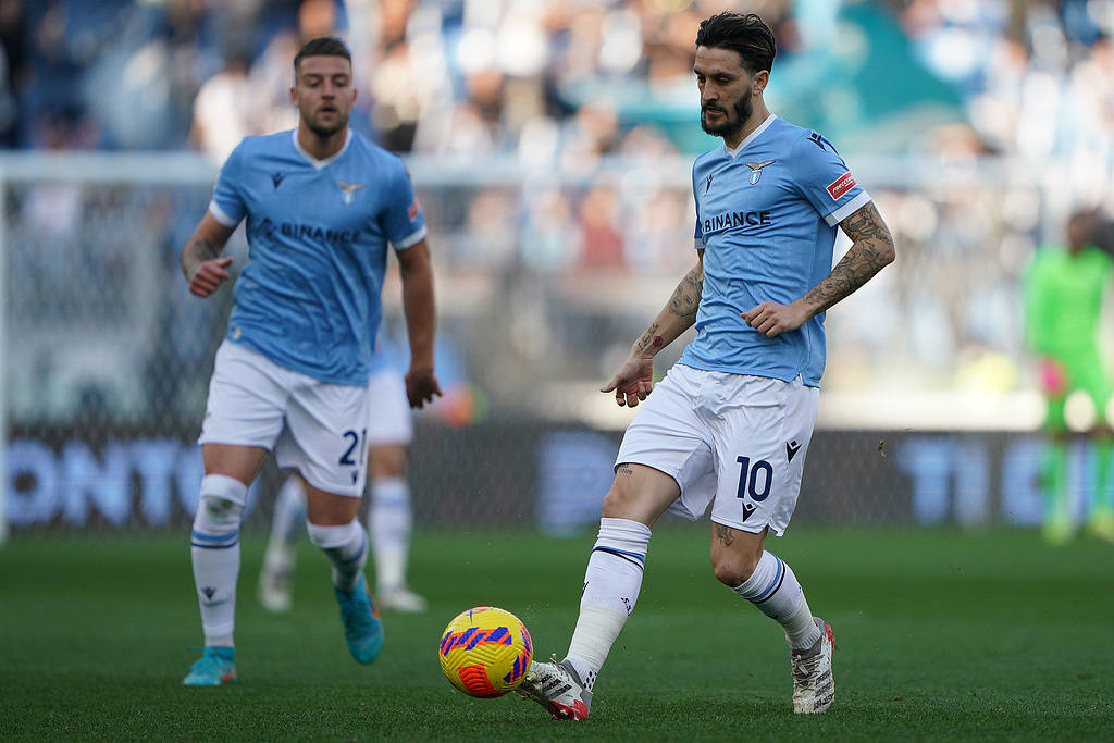 周一009 意甲焦点战：拉齐奥主场碾压卡利亚里，3-1锁定胜局